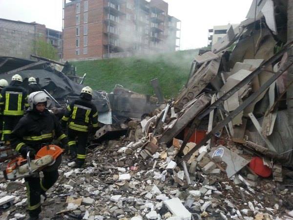 В Киеве на Виноградаре произошел взрыв, есть жертвы