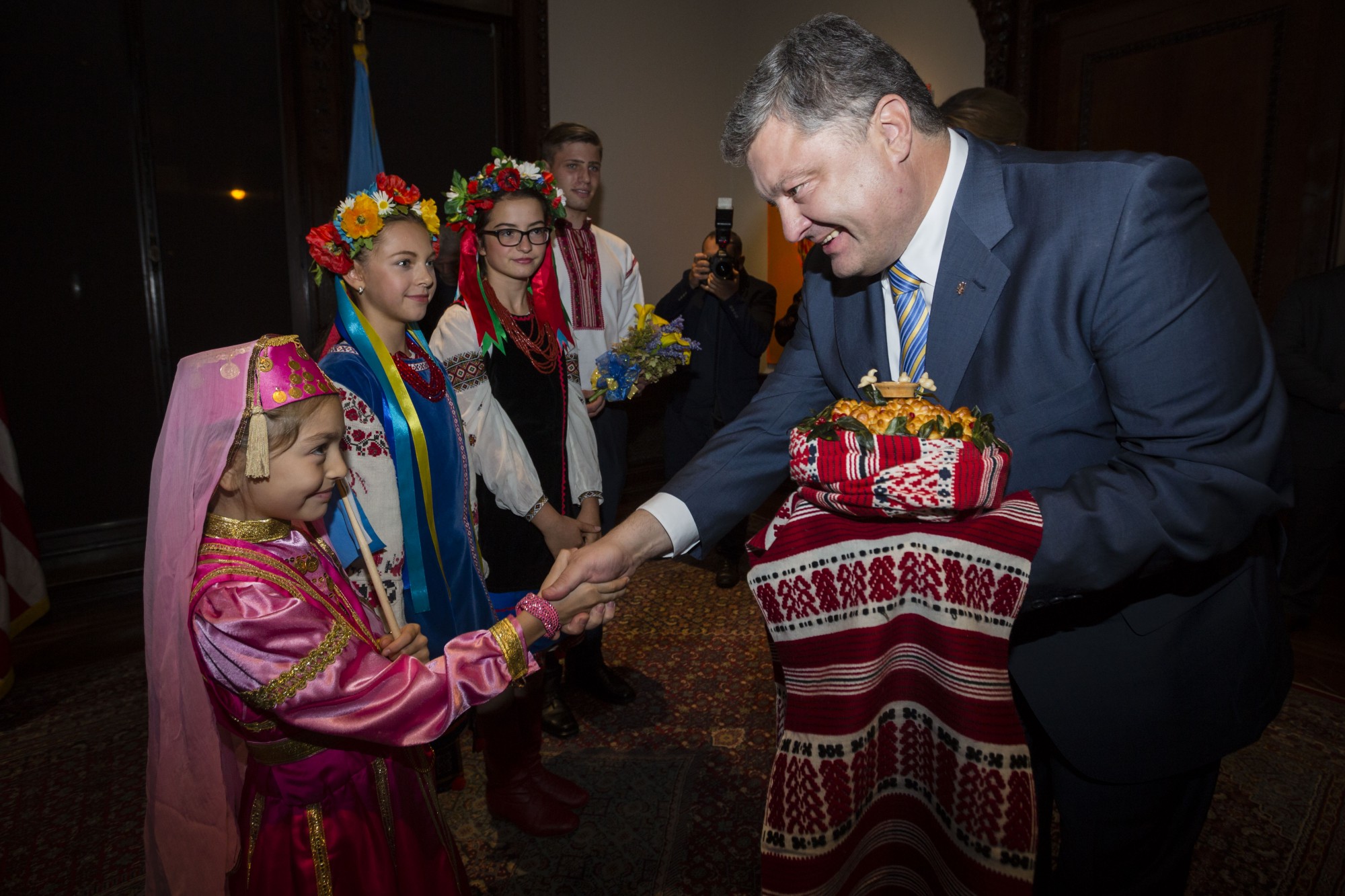 Крымские татары не участвовали в выборах в Крыму, - Порошенко
