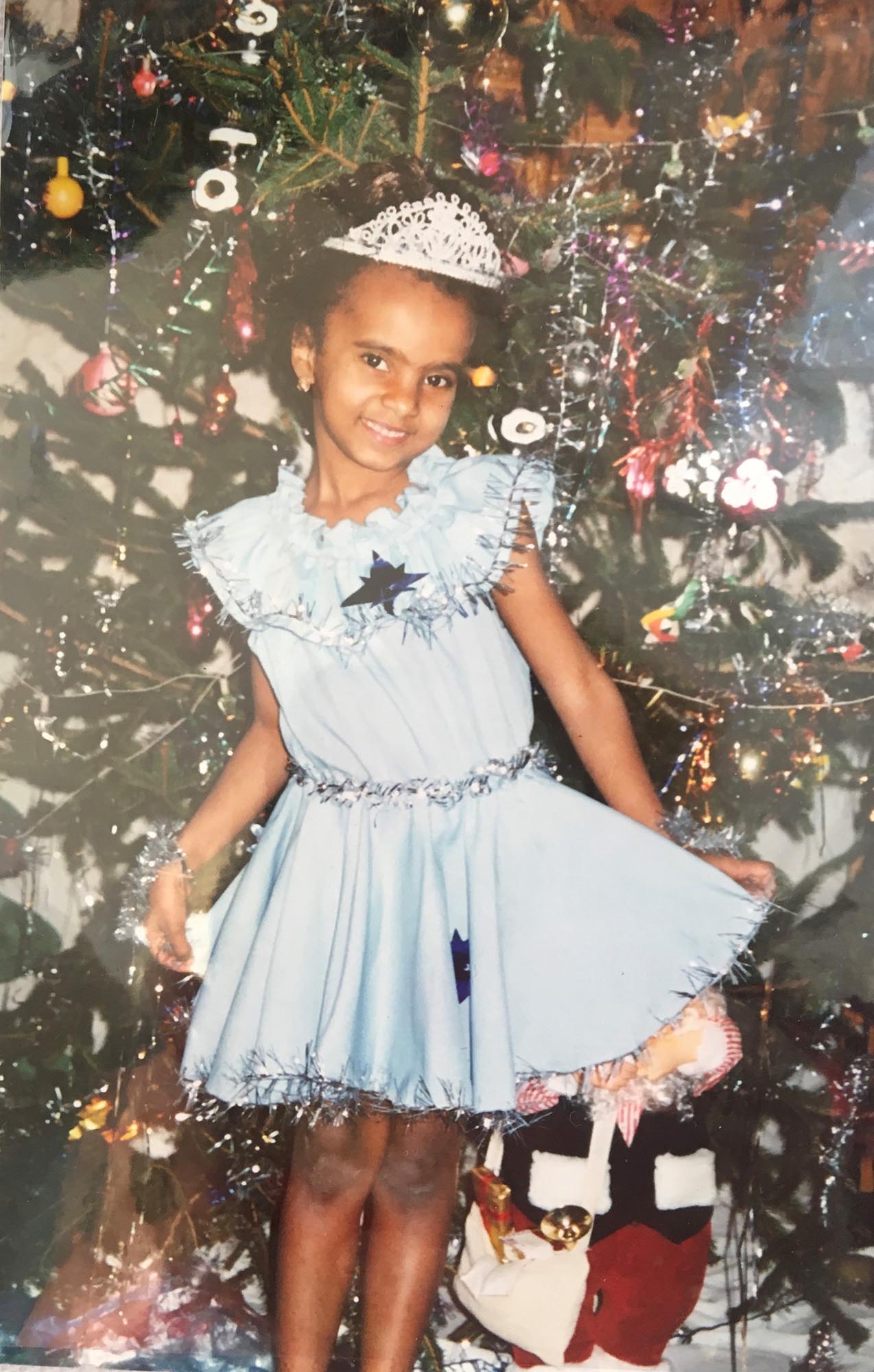 Понизили до Снежинки: Елена Кравец и актрисы "Женского Квартала" показали, кого играли в детстве (уникальные фото)