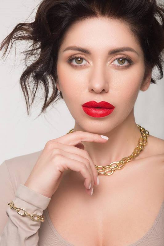 Разреши себе быть красивой: бьюти-эксперт дала украинкам действенные советы по уходу за собой