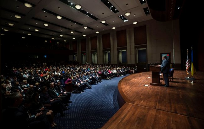 Новини України за 31 березня: продовження "коаліціади" і візит Порошенка в США