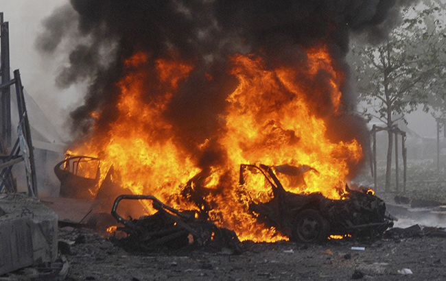 В результате взрыва автомобиля в Афганистане погибли 20 человек