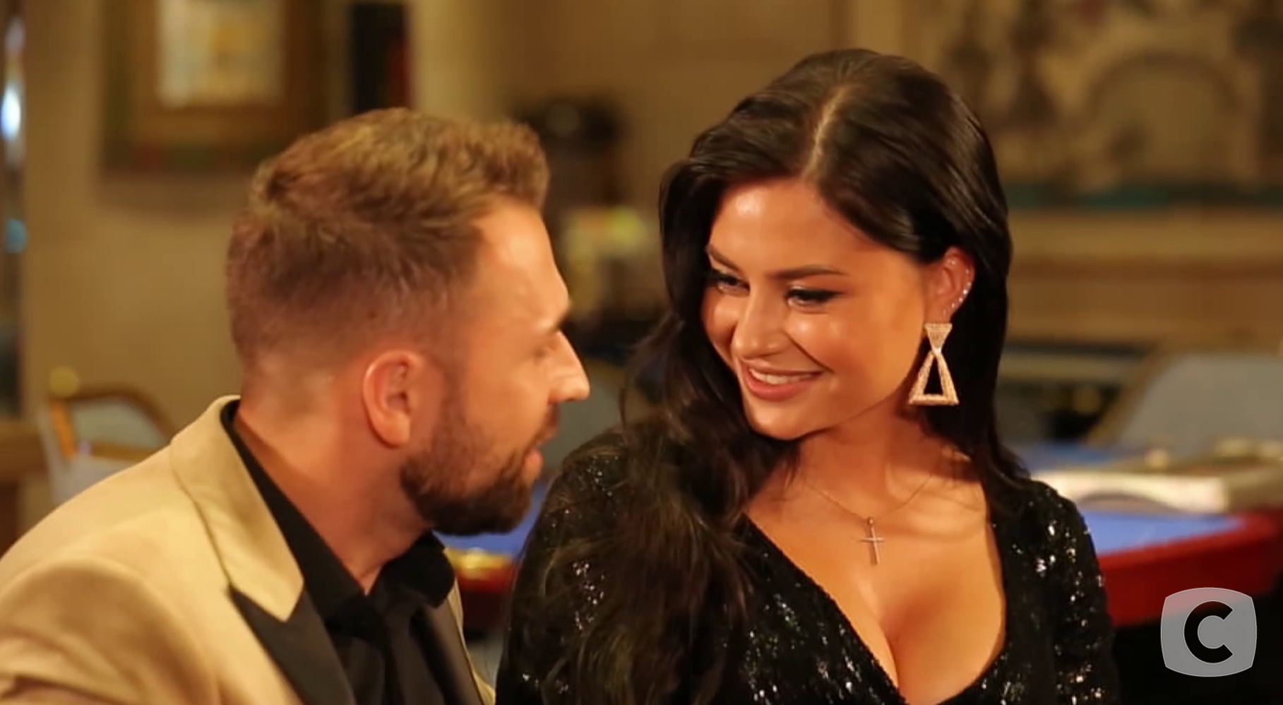 Холостяк-10 дев'ятий випуск: повернення Даші і саме азартне побачення