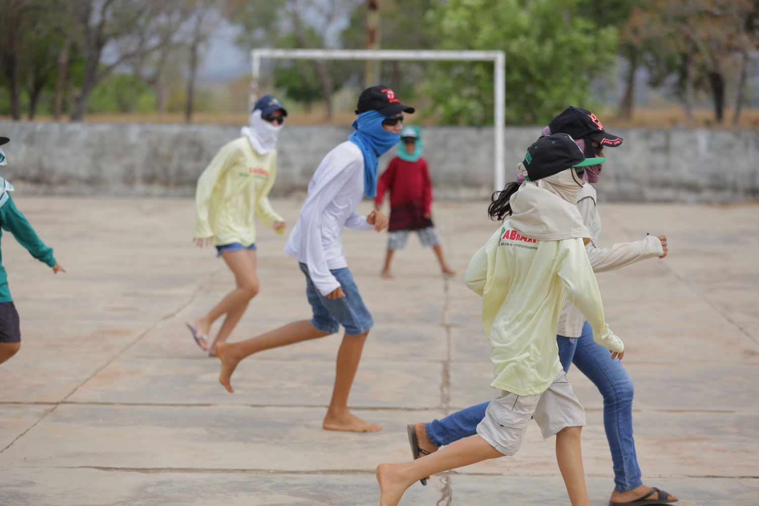 Как живут люди-вампиры: Дмитрий Комаров снова решил рискнуть своей жизнью