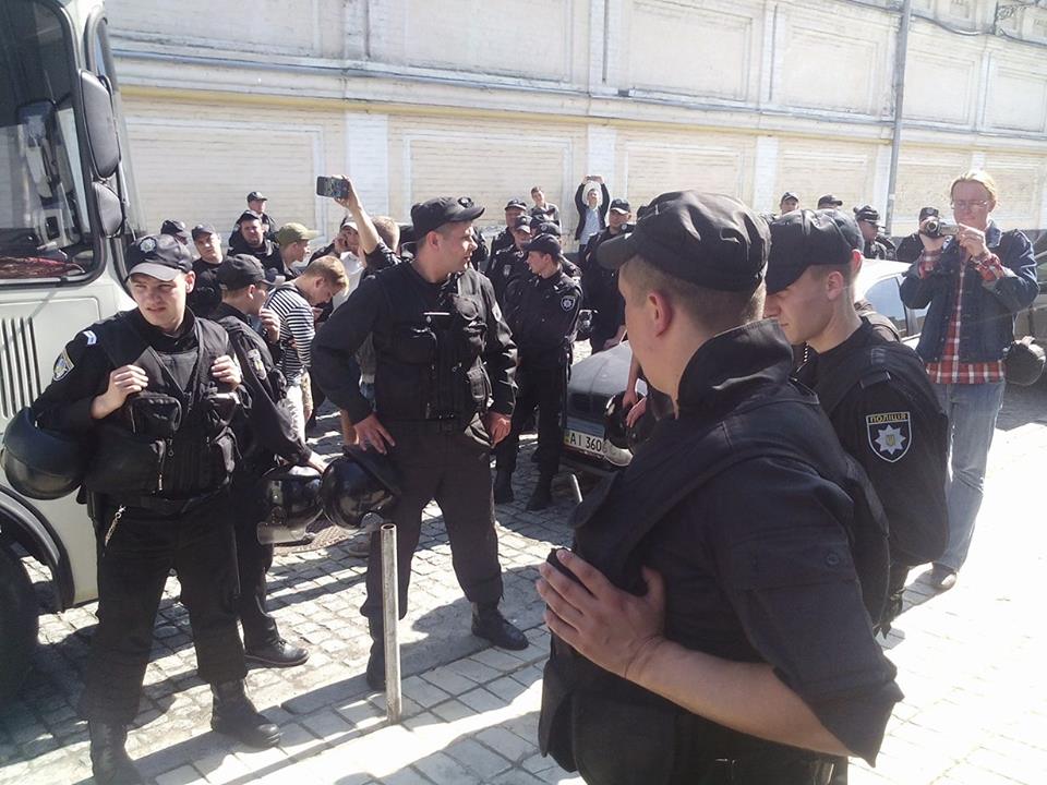 В Киеве в парке Вечной славы снова произошли стычки