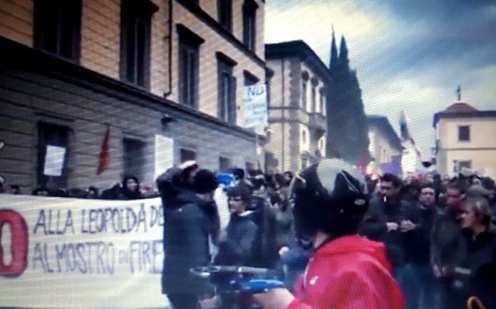 Во Флоренции в столкновениях с демонстрантами пострадали трое полицейских