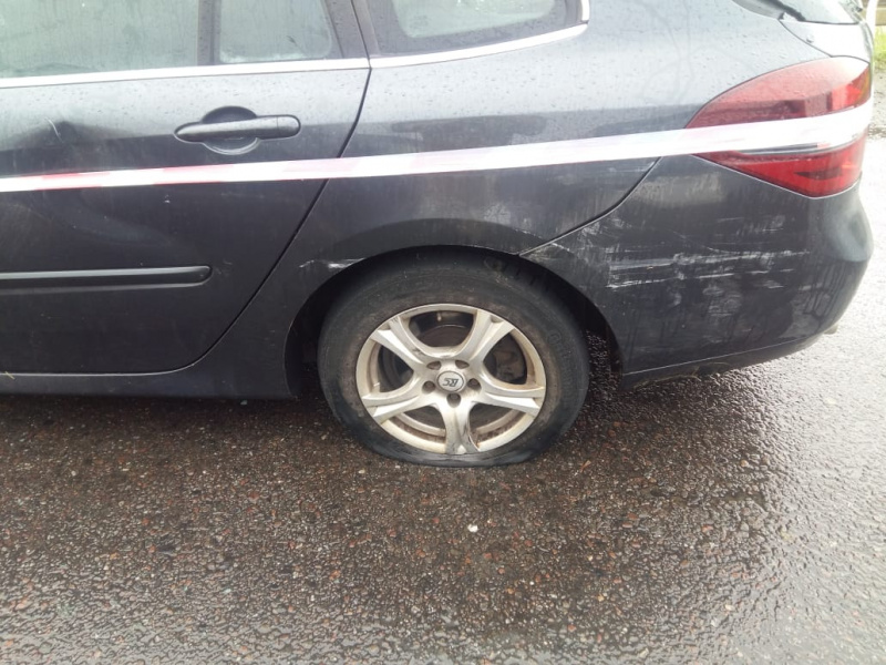 В Україну з Польші намагався прорватися автомобіль, позбивавши шлагбауми