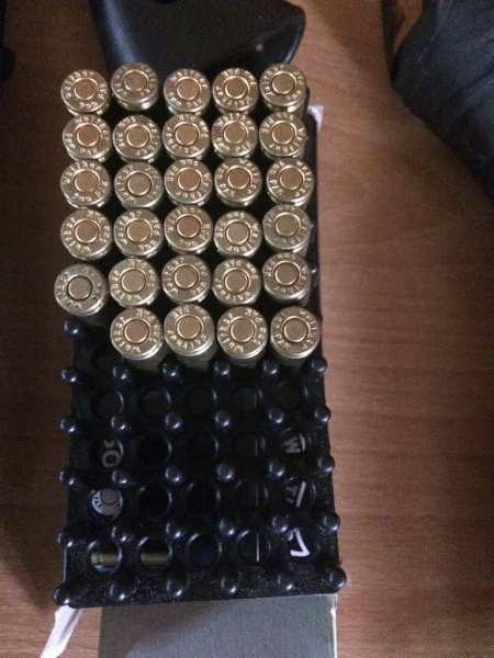 В Крим намагалися провезти зброю та боєприпаси