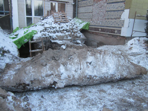 Полиция возбудила дело по факту гибели строителя в Черниговской области