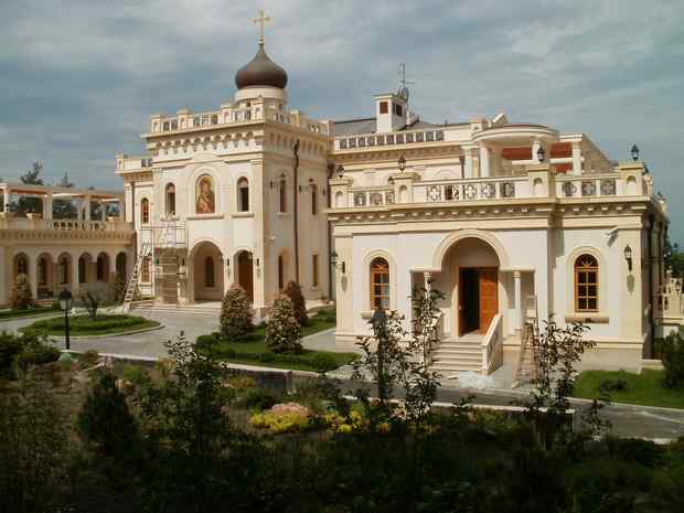 Сусід Путіна: журналісти показали палац патріарха Кирила (фото)