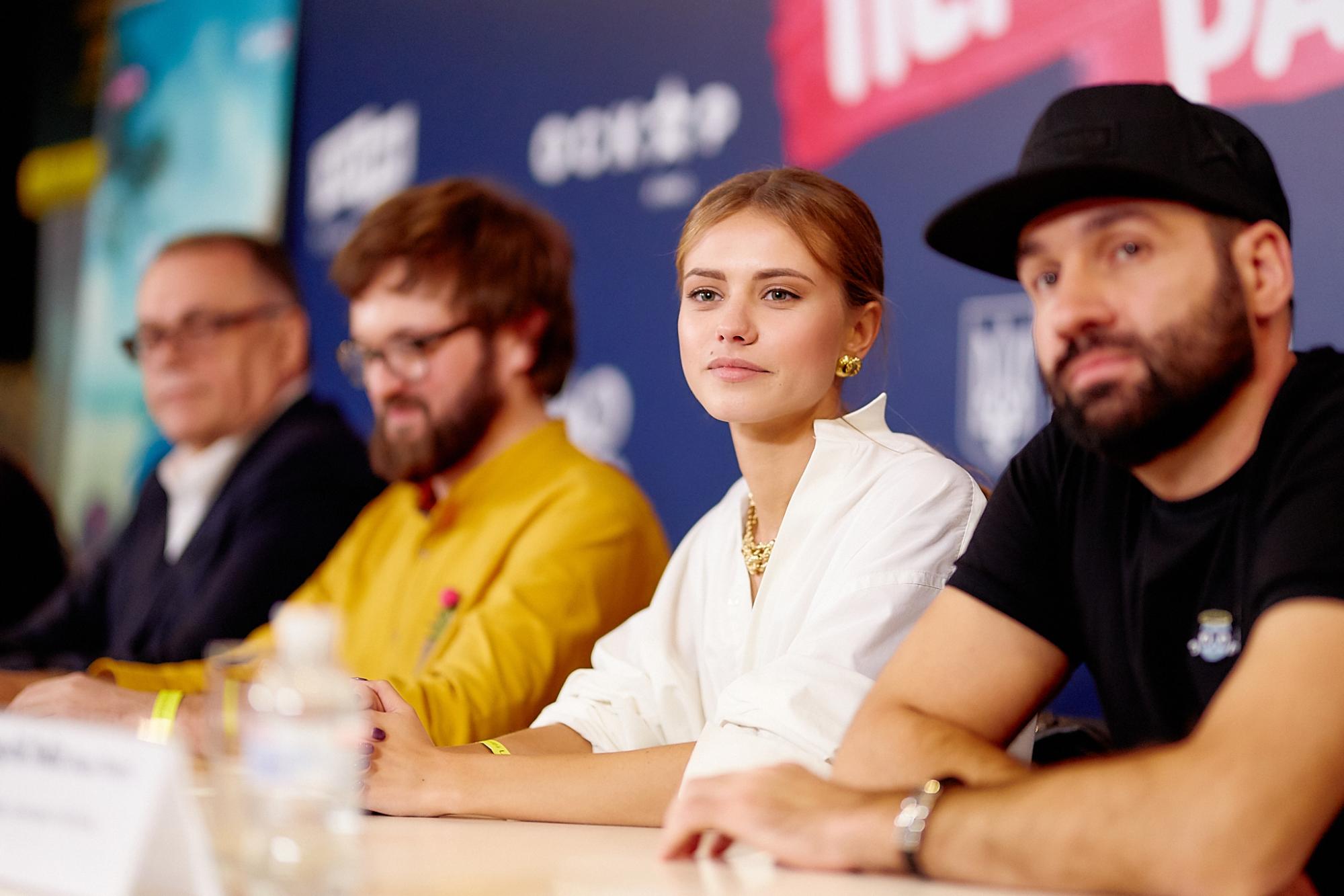 Церковный хор, юмор и родное село Дзидзьо: в Киеве презентовали романтическую комедию "DZIDZIO Перший Раз"