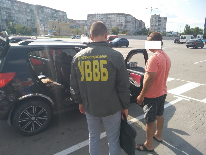 На границе с Россией ликвидировали незаконный канал перемещения товаров