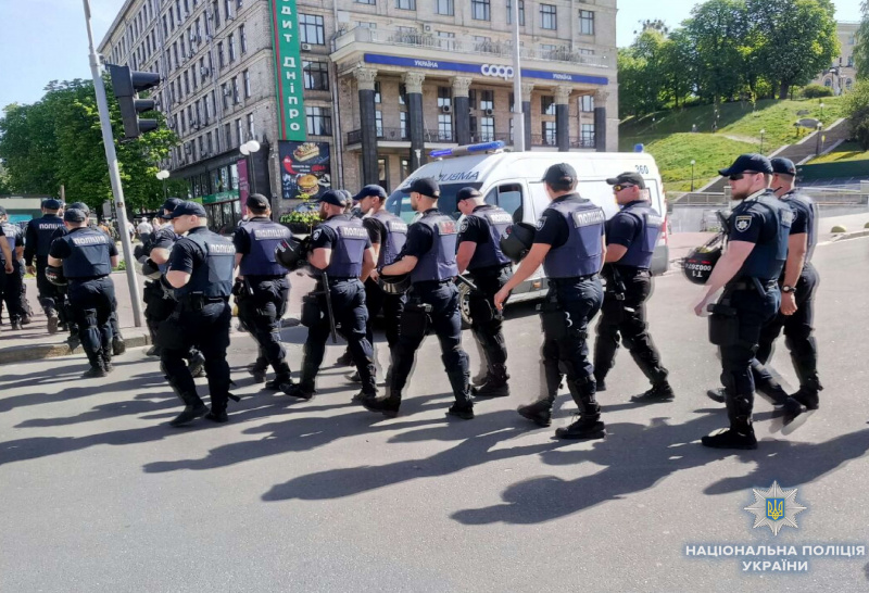 За порядком у центрі Києва стежать близько 500 правоохоронців