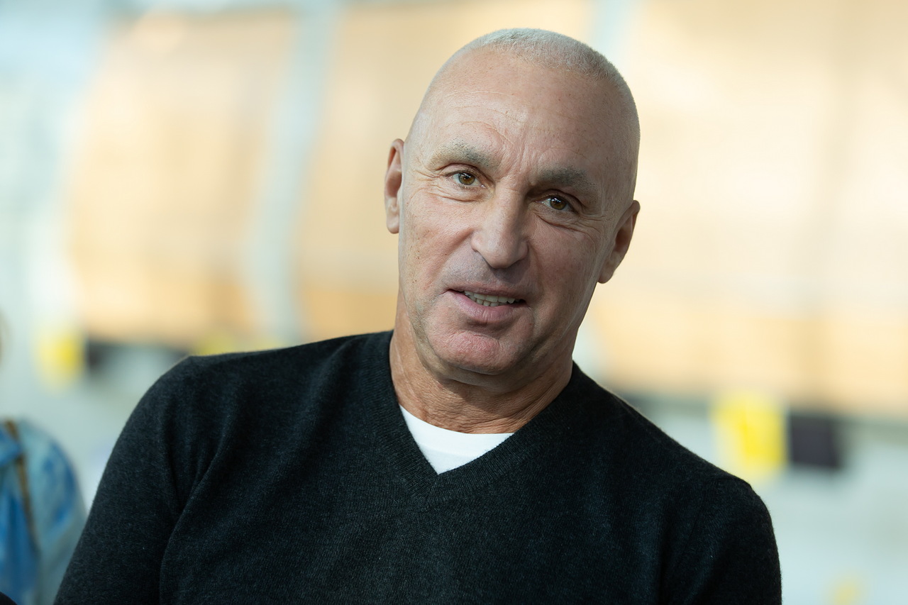 Ярославский: вместо разговоров о новом аэропорте в Днепре можно было уже год его строить