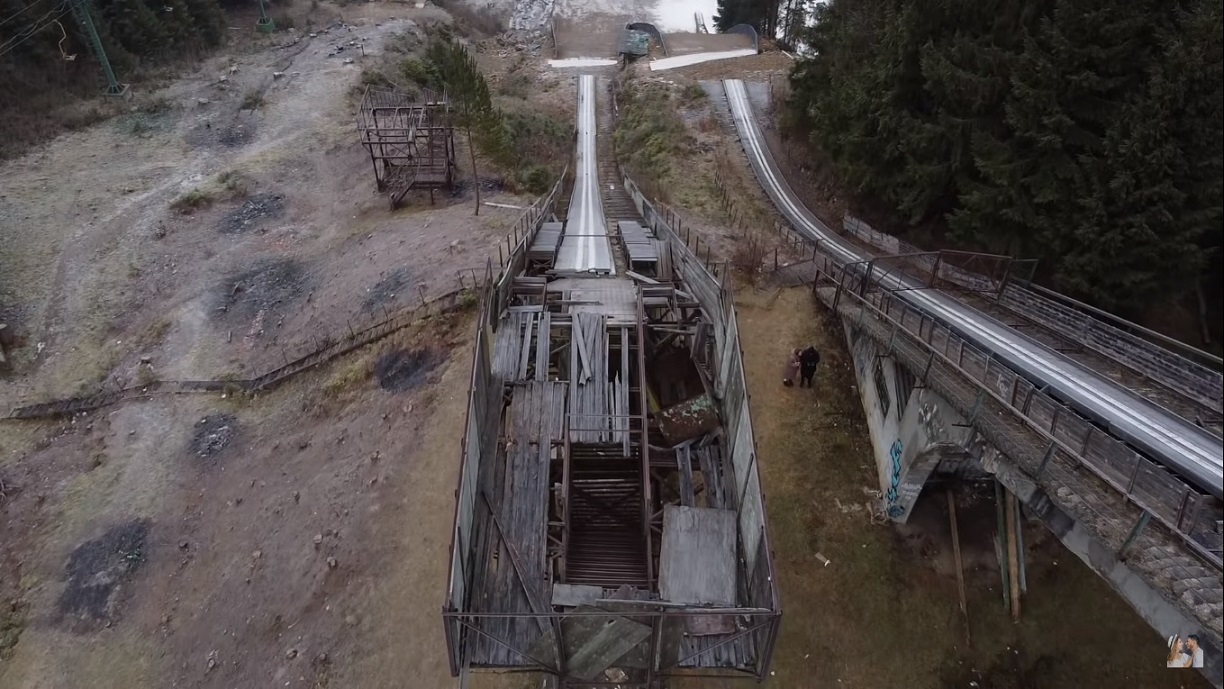 Страшновато, но кайф: на видео показали развлечения в Карпатах, о которых мало кто знает