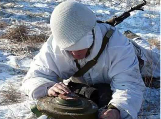 С начала АТО саперы ВСУ обезвредили 140 тыс. взрывоопасных предметов на востоке