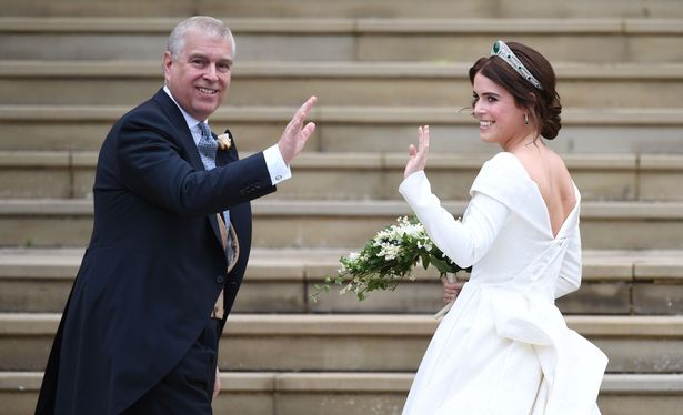 Королевский раскол: названа причина ссоры британских принцев