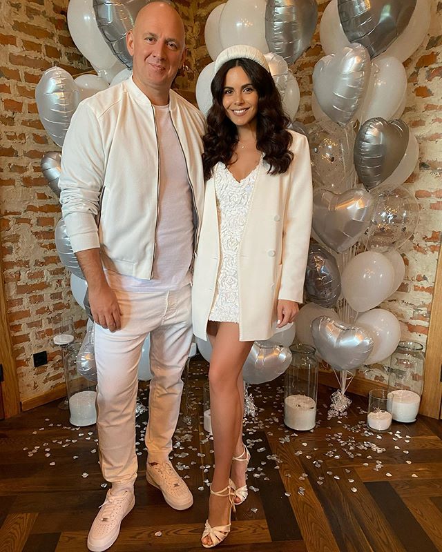 С каждым днем красивее: Потап показал Каменских в мини и сравнил с известной культовой женщиной