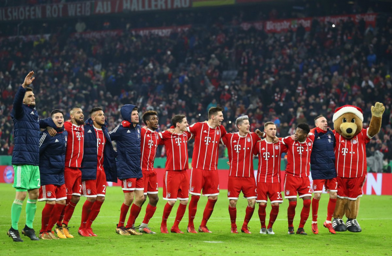 Баварія - Боруссія Д 2-1: відео голів та огляд матчу