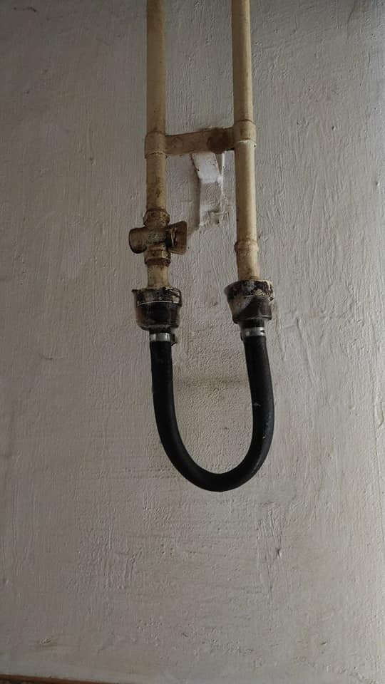 Вибух будинку на Позняках: сусіди знайшли "крайню"