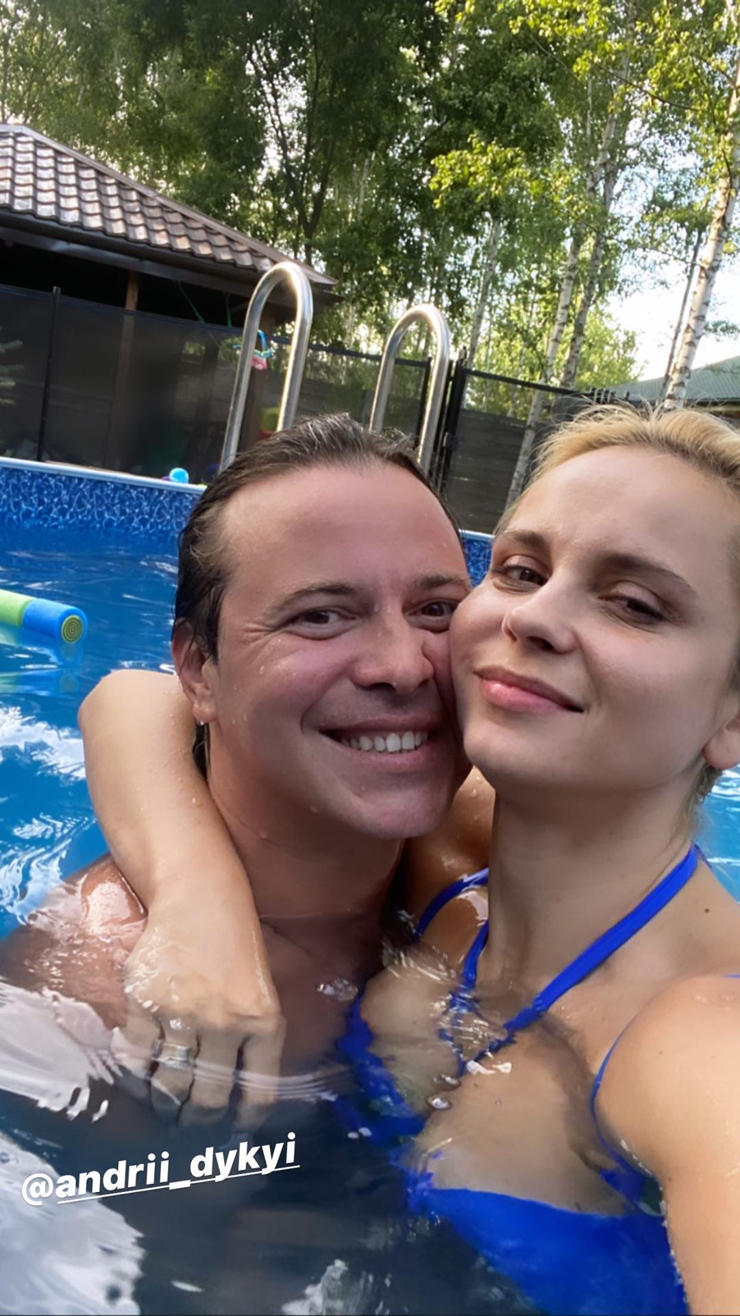 Лесная мавка: Лилия Ребрик в воздушном платье-вышиванке за 1000 евро заворожила магнетизмом