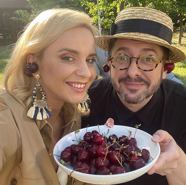 Стильно и элегантно: Лилия Ребрик учит носить трендовый ансамбль с "бермудами" за 2270 грн