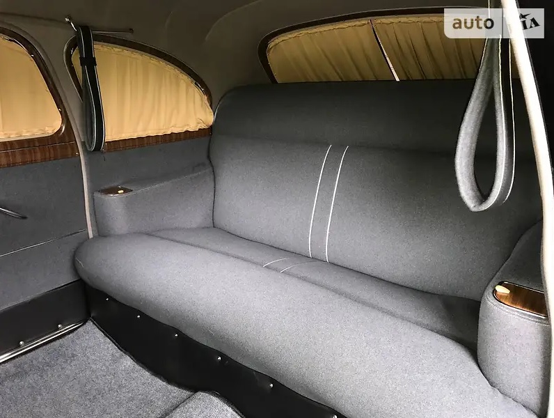В Киеве продают легендарную Волгу 1955 года за 2,7 миллиона