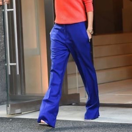 Стилист раскрыла топ-7 модных способов сделать ноги визуально длиннее