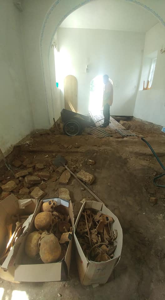 Под Сумами обнаружили страшную находку в древней церкви: хотели сделать ремонт