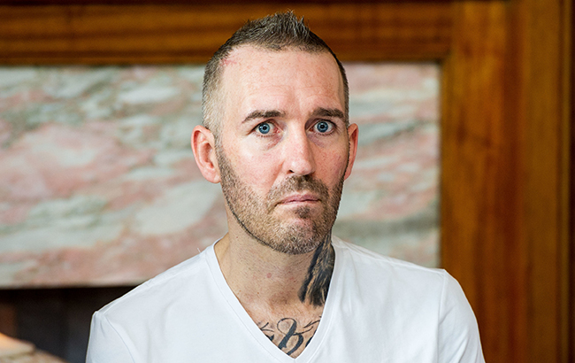 Умер известный футболист - обладатель множества трофеев (фото)