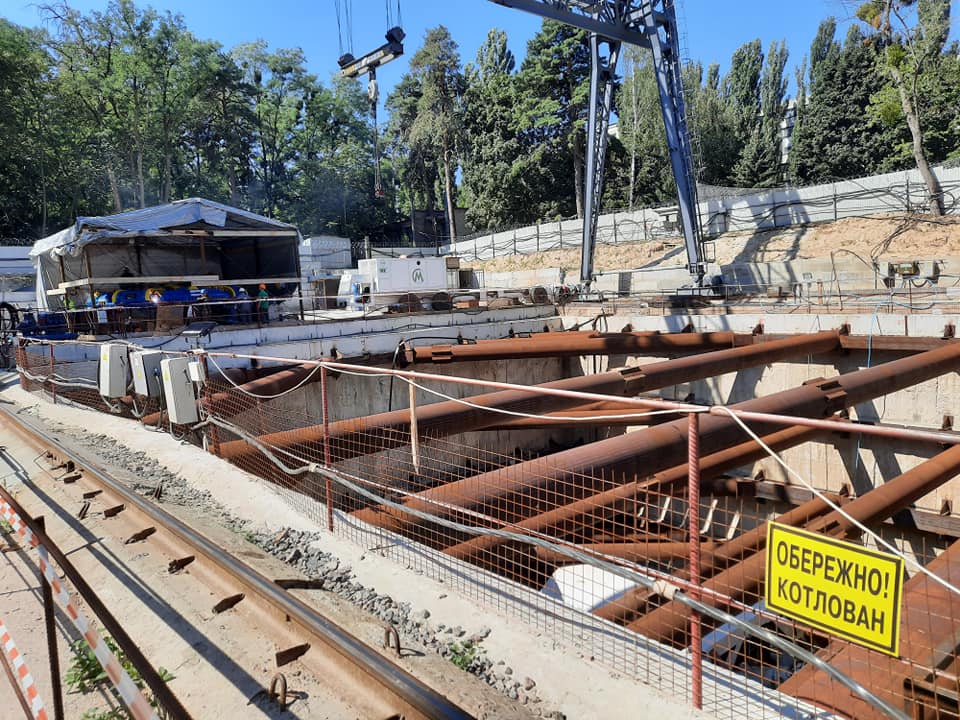 Кличко рассказал, что будет с метро на Виноградарь из-за карантина