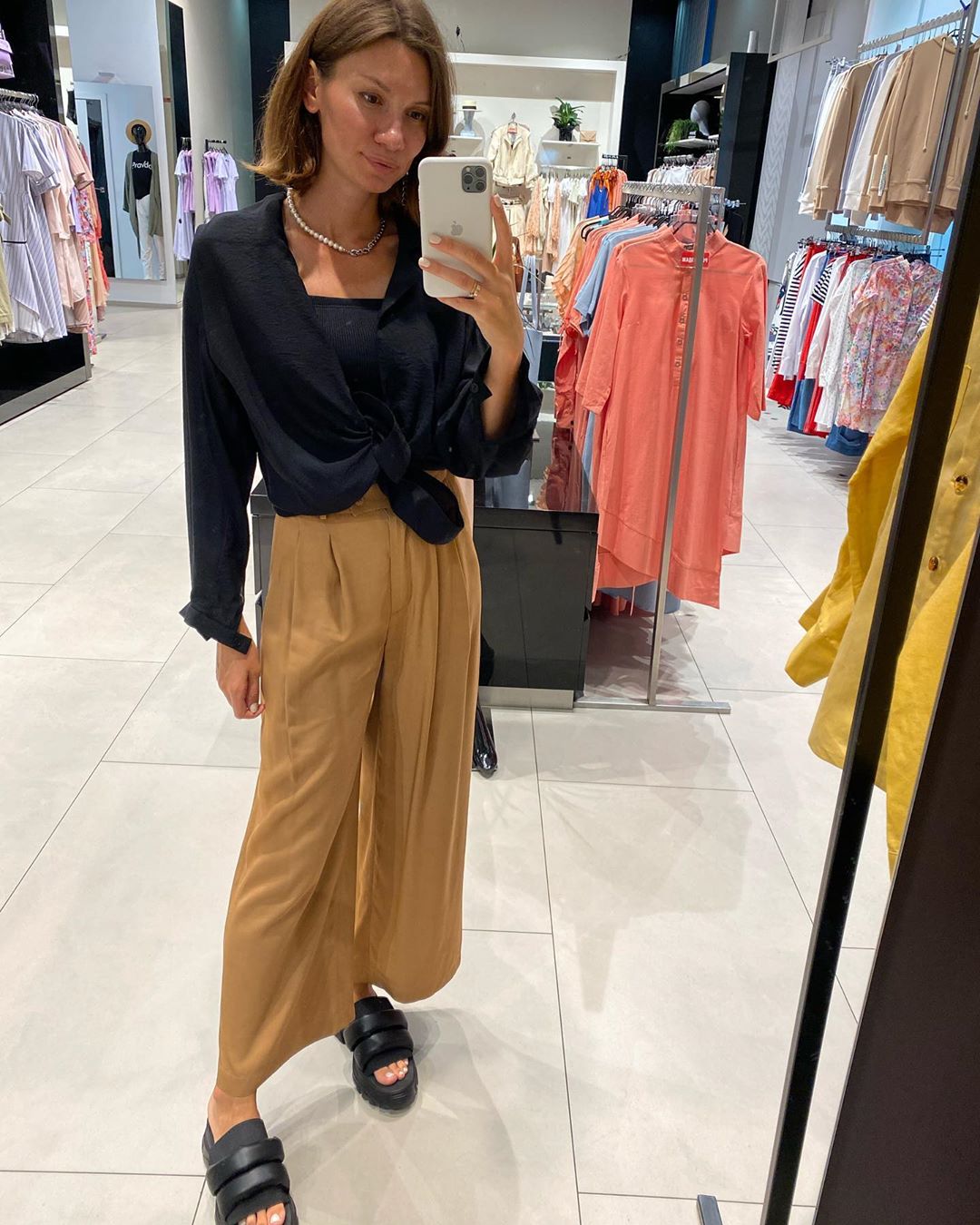 Как выглядеть стильно в межсезонье: топ-5 модных идей