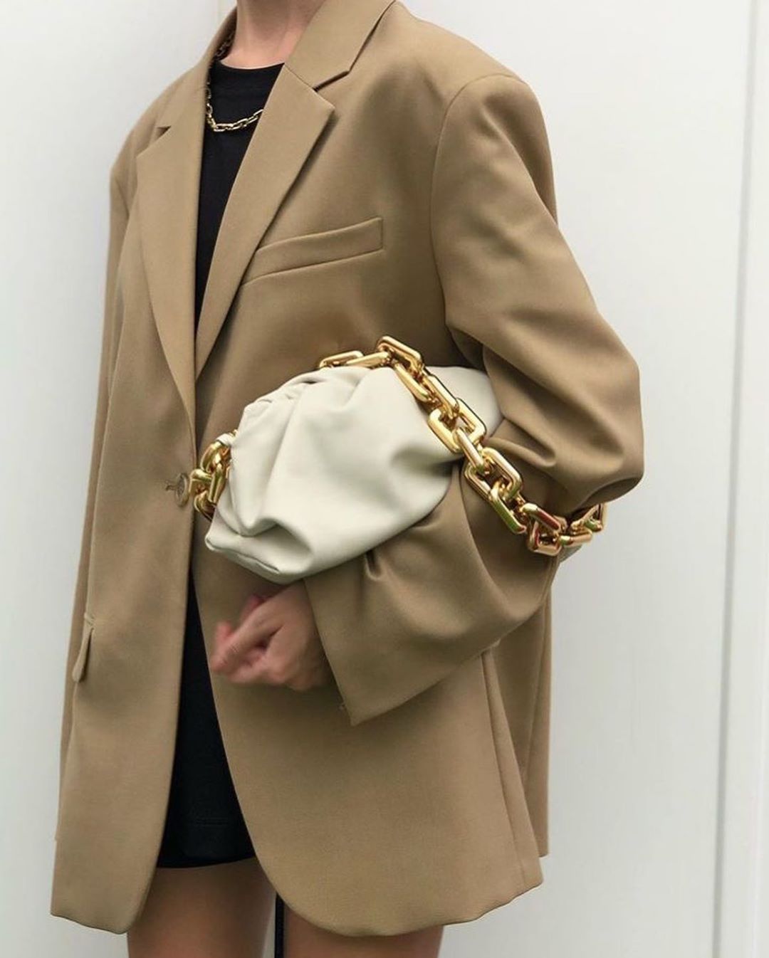 Выбираем трендовую сумку на осень: модный гид от стилиста