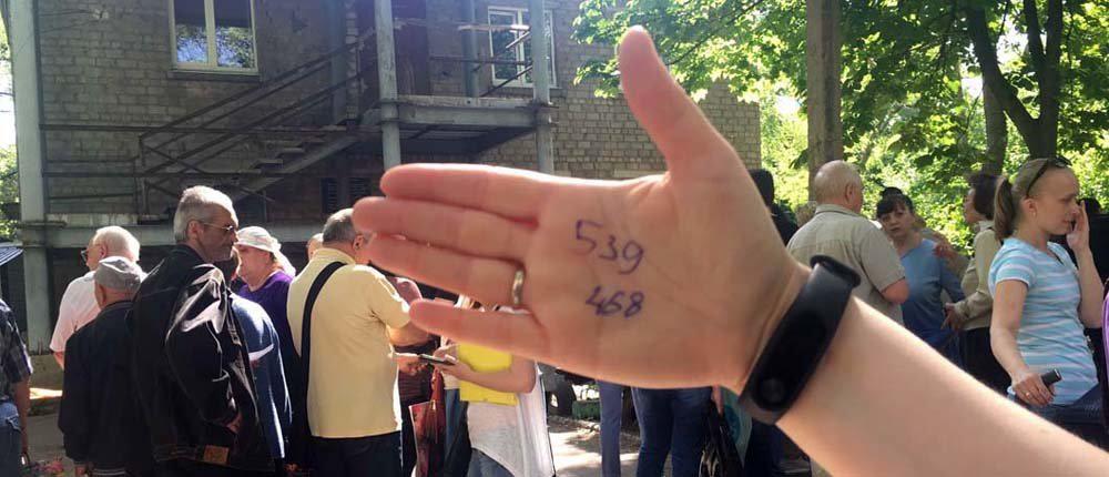 Что-то неладное творится: жителей Донецка поглотила паника (фото)