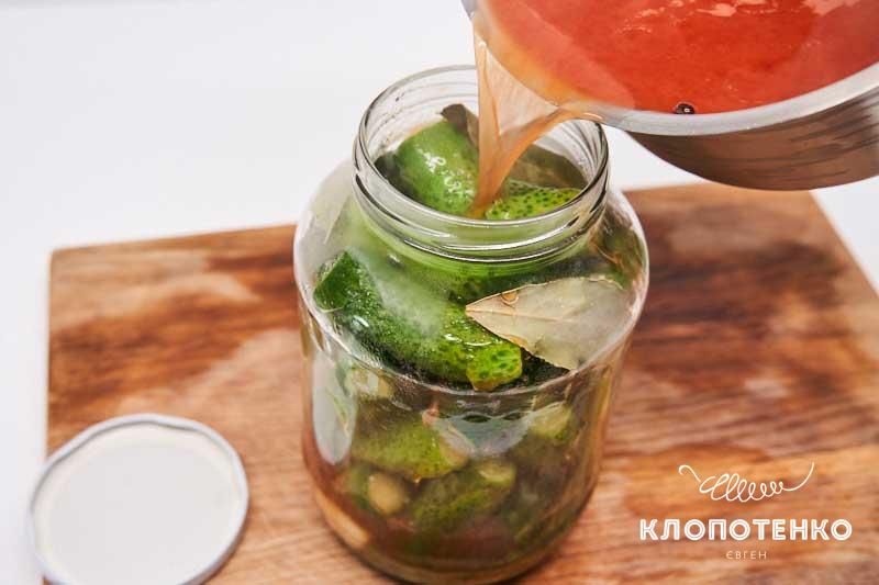 Клопотенко раскрыл секрет идеальных огурцов с кетчупом чили: вкус "взорвет" ваши рецепторы!