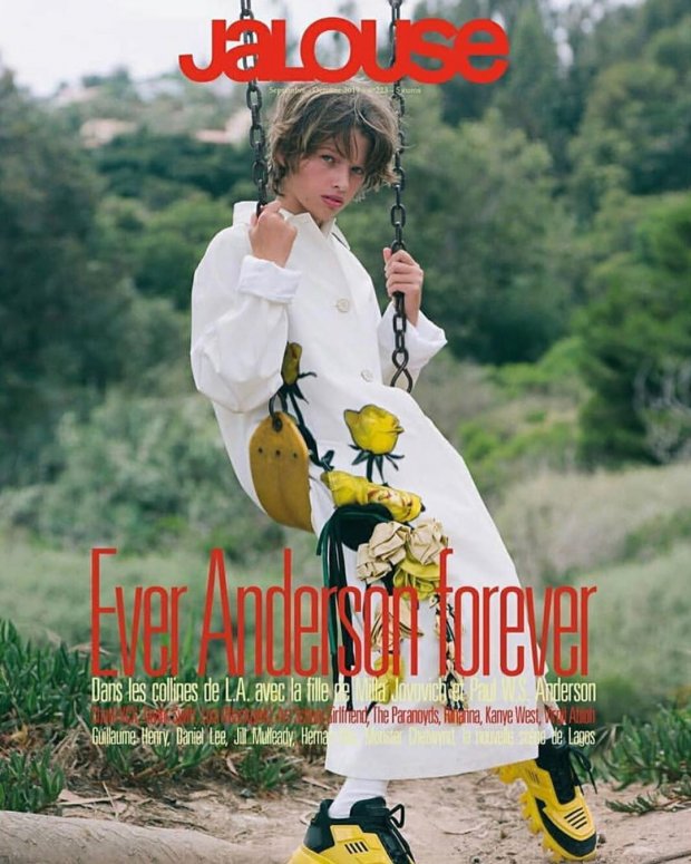 Дочка Миллы Йовович поразила схожестью с мамой (фото)