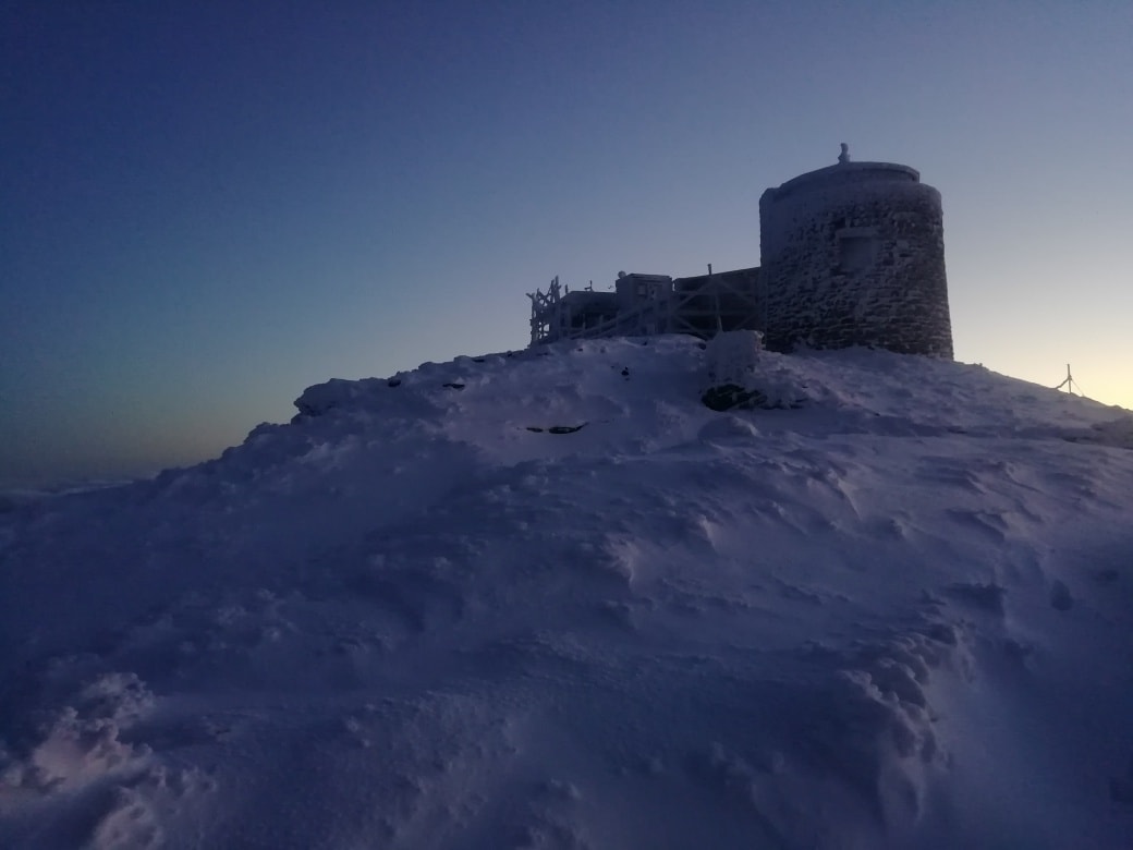 Дары ноября: Западную Украину накрывает снегопад (фото, видео)