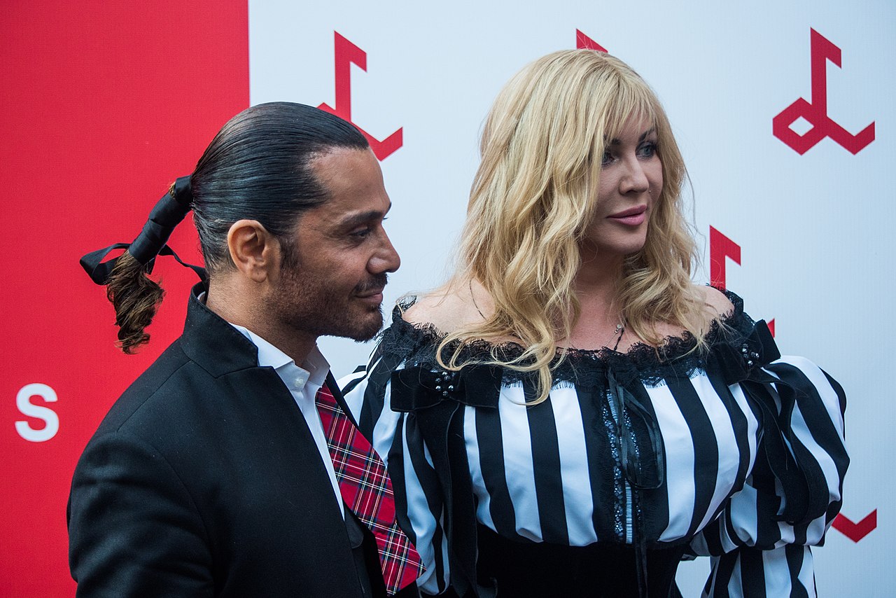 Брак вне любви: Билык намекнула на развод с мужем (видео)