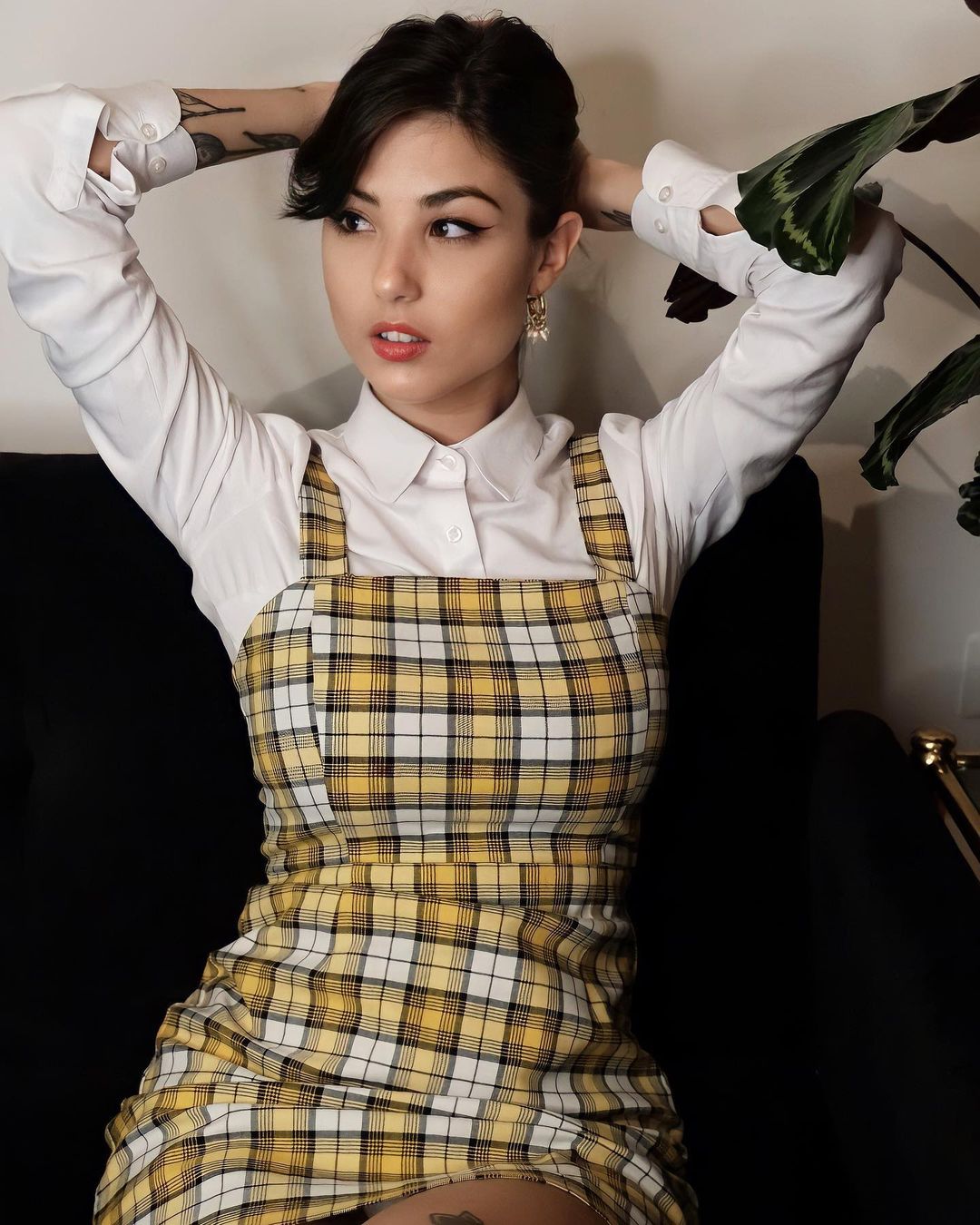 Бросил учебу ради музыки: интересные факты из жизни фронтмена победителей Евровидения 2021