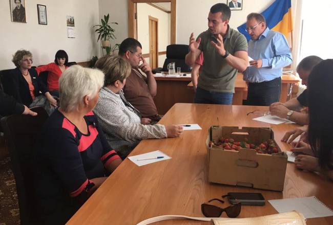 Кандидата в нардепы по черниговскому округу Блауша заподозрили в использовании админресурса