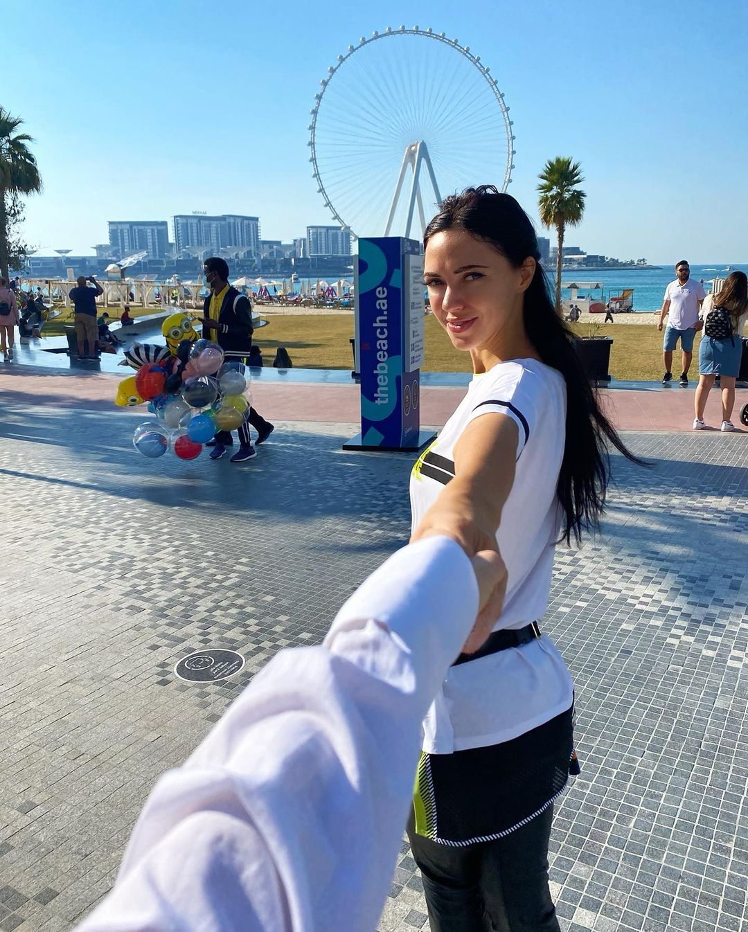 Солистка НеАнгелов засветила на фото с дорогущего курорта нового бойфренда