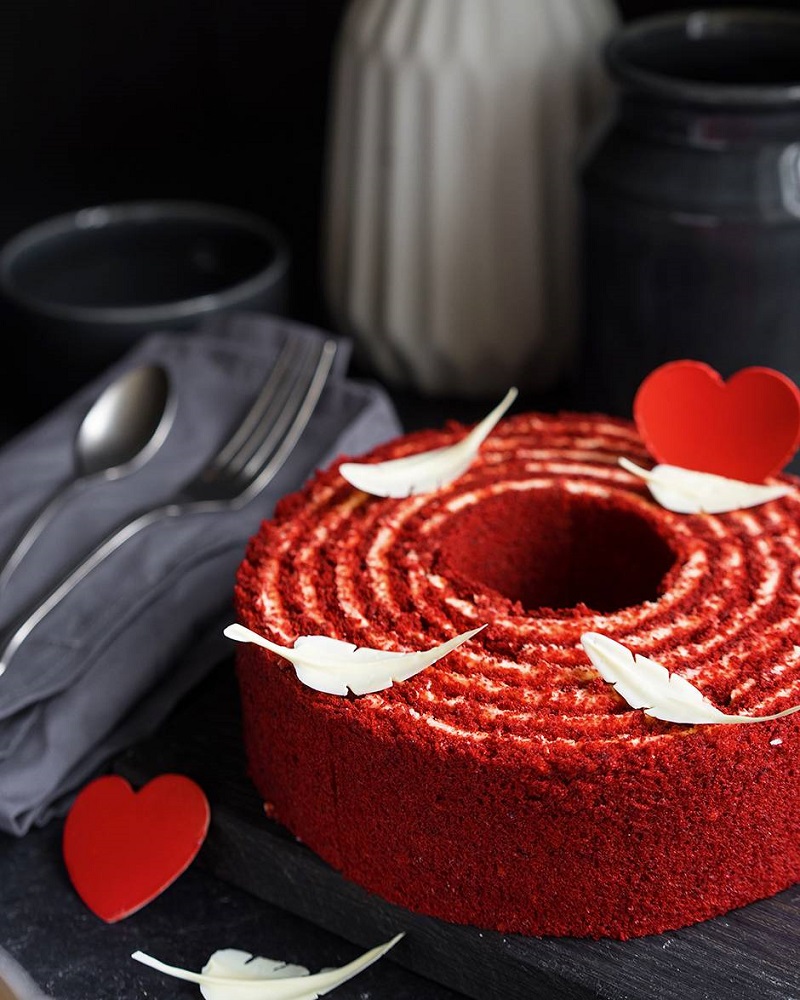 Красный бархат: "Ревизор" Юлия Панкова поделилась фирменным десертом ко Дню влюбленных
