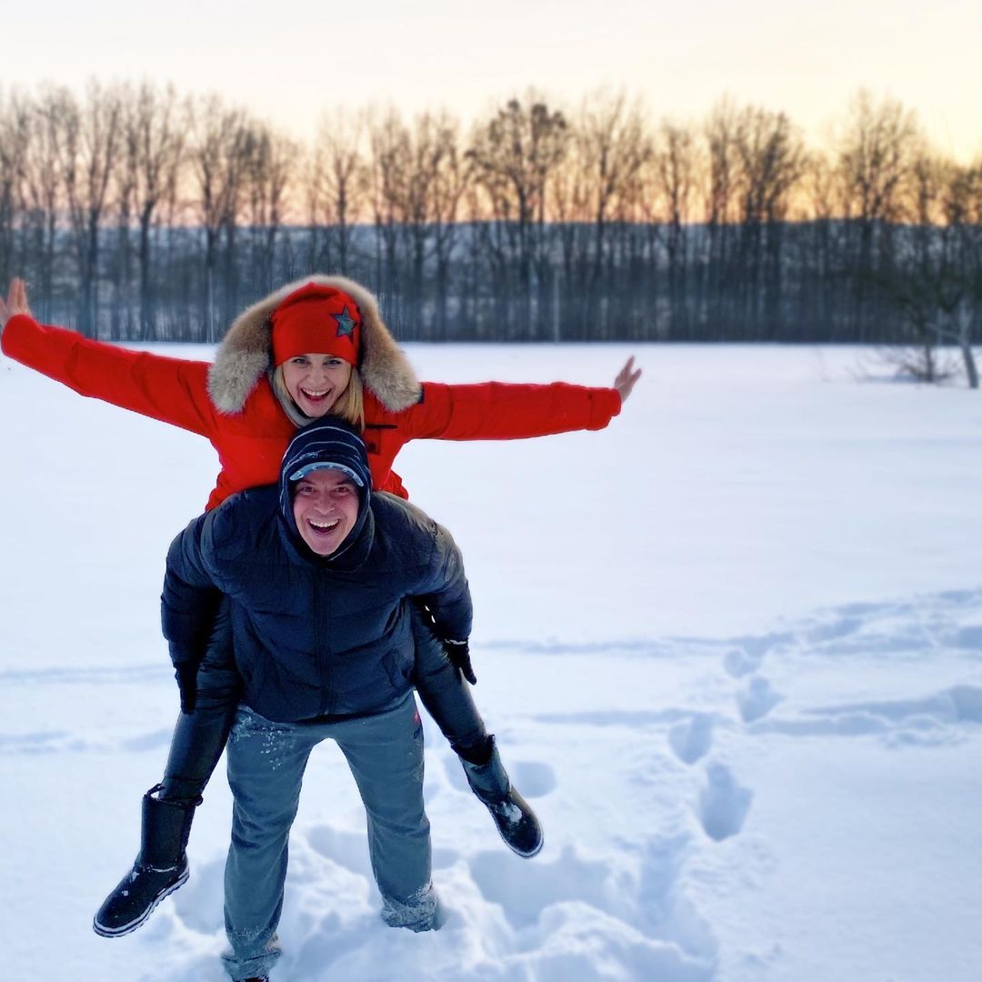 Самые лучшие: Лилия Ребрик с Андреем Дикими показали, как они веселятся в снегу