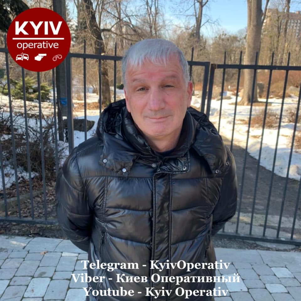 У Києві затримали банду іноземців, які обкрадали людей за схемою "підсід" (фото)