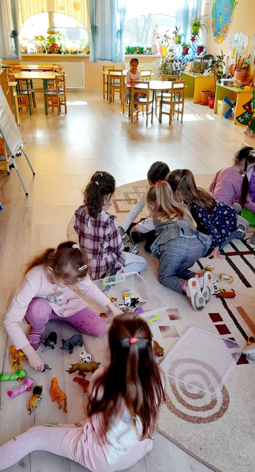 В детском саду Черновцов привселюдно унизили ребенка и прислали родителям фото