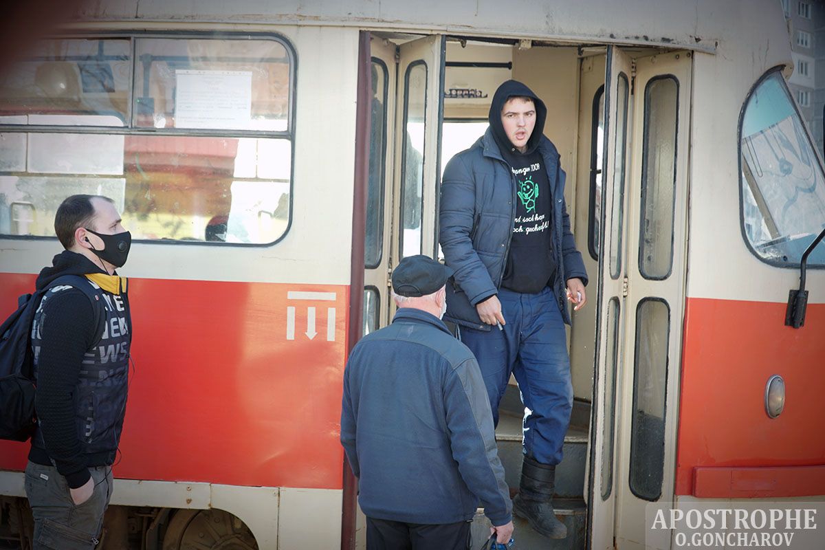 Карантин не помеха: в Киеве водители общественного транспорта ездят без масок