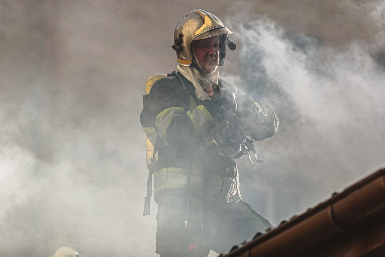 В Киеве кот стал спасателем и "дослужился" до майора: история хвостатого чрезвычайника