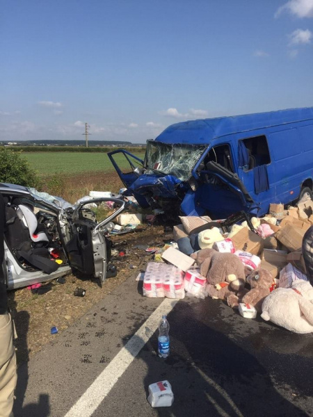 В Коломые столкнулись два авто, погибли три человека