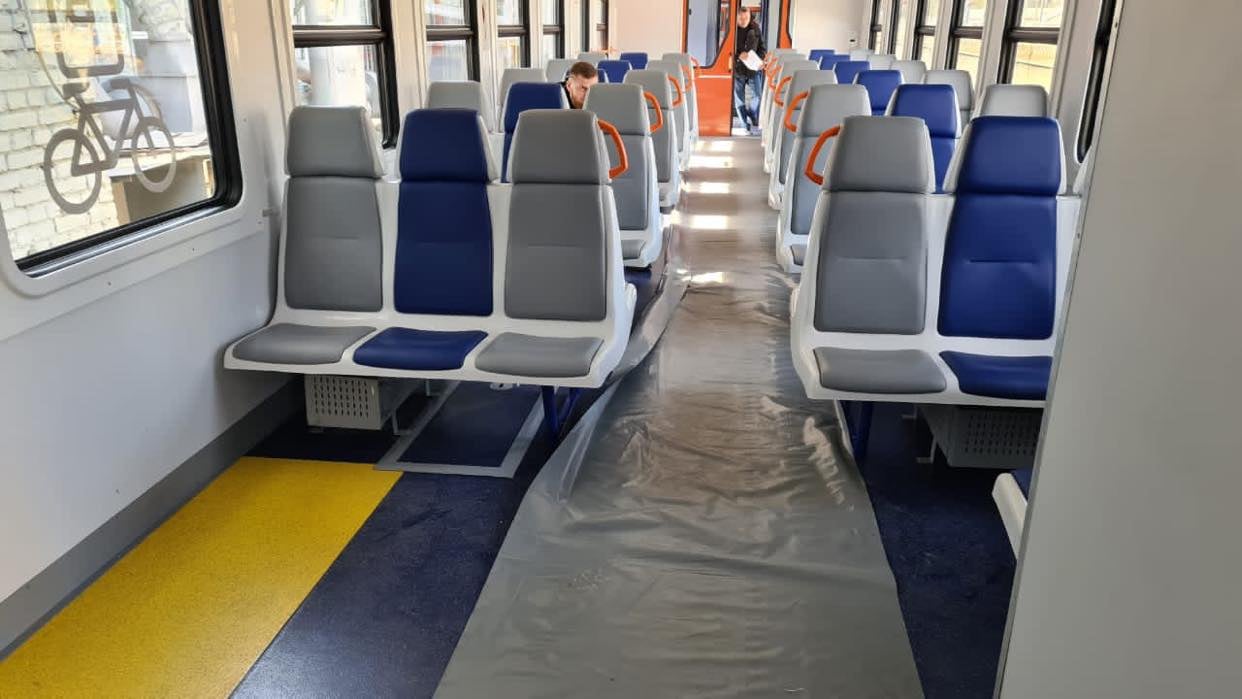 Укрзализныця показала новые вагоны электричек: появилась важная функция