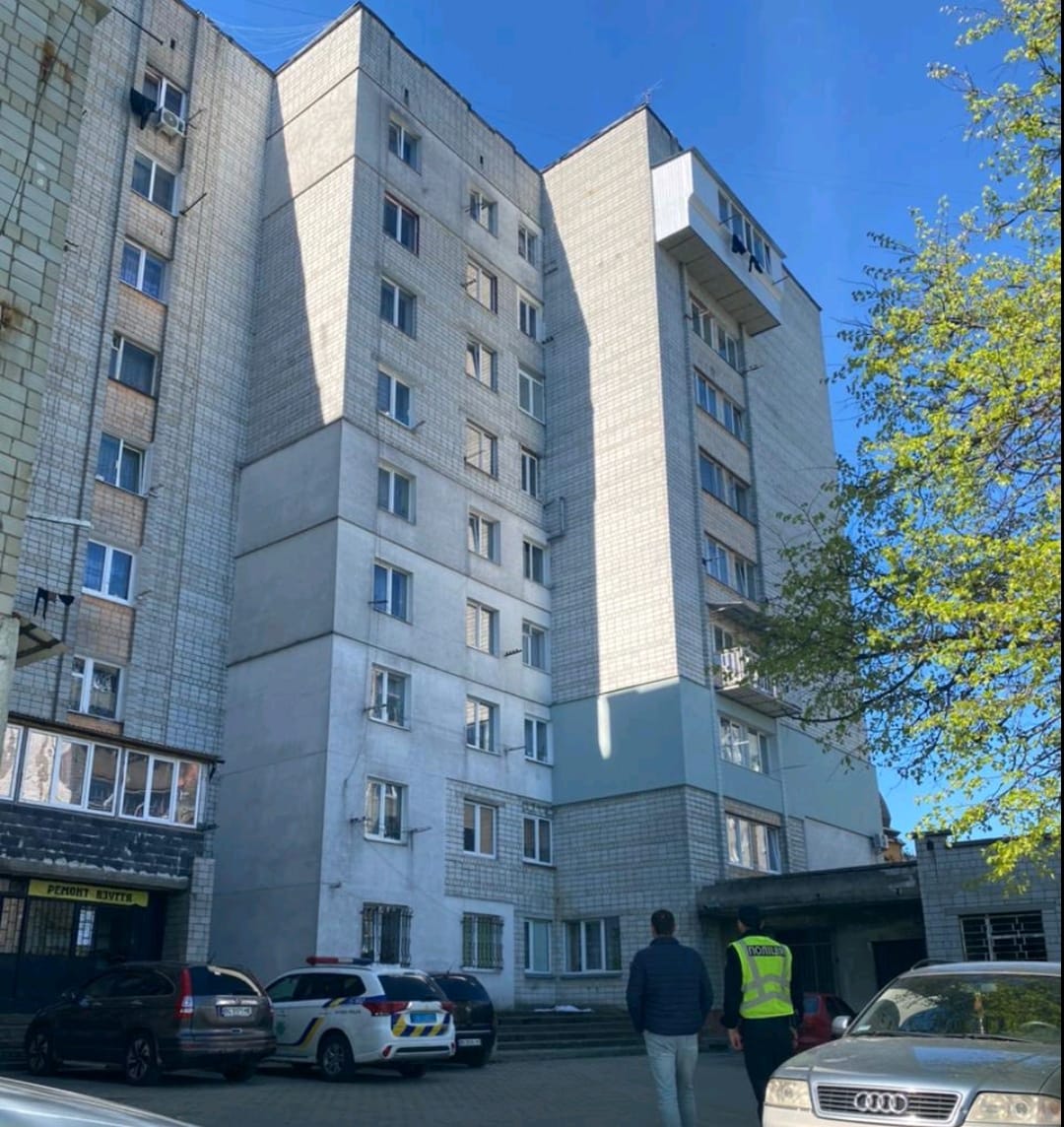 Во Львове мать выбросила из окна 2-летнюю дочку: что известно